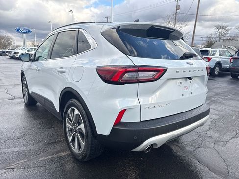 Used 2025 Ford Escape Platinum w/ Premium Technology Package image 9