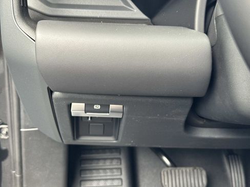 New 2026 Land Rover Defender 130 S AWD/4WD image 33