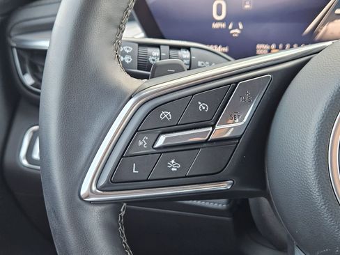 Used 2025 Buick Enclave Preferred FWD image 26