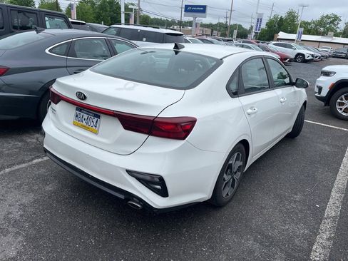 Used 2019 Kia Forte LXS FWD image 3