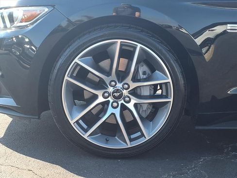 Used 2017 Ford Mustang GT Premium w/ Equipment Group 401A image 21