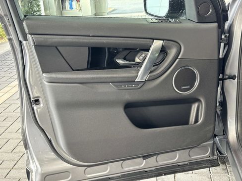 Certified 2025 Land Rover Discovery Sport S image 19