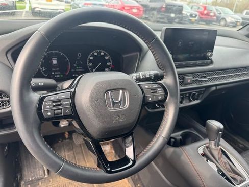 Used 2024 Honda HR-V Sport image 14