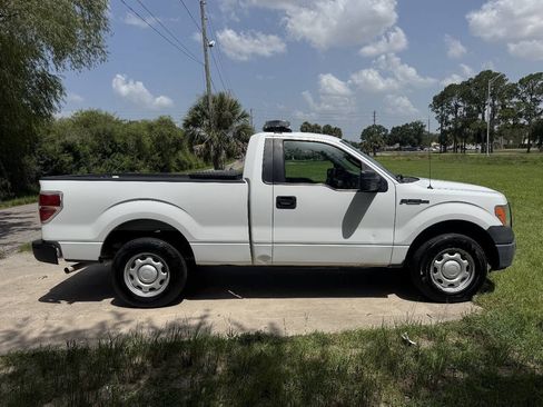 Used 2011 Ford F150 XL w/ Trailer Tow Pkg RWD image 4
