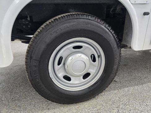 Used 2022 Ford F250 XL w/ Power Equipment Group image 25