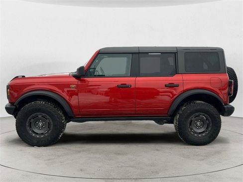 Certified 2024 Ford Bronco Badlands image 2