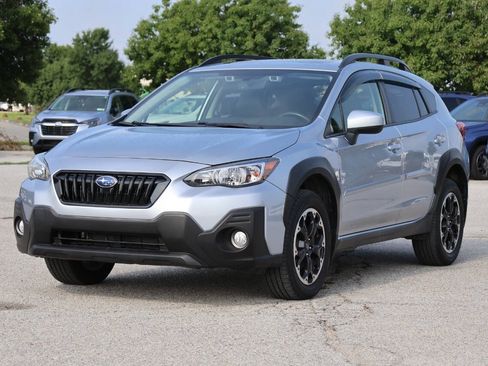 Used 2021 Subaru Crosstrek 2.5i Sport w/ Moonroof Package AWD/4WD image 6