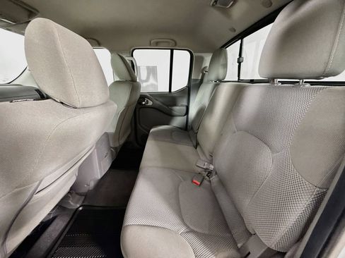Used 2018 Nissan Frontier SV AWD/4WD image 26