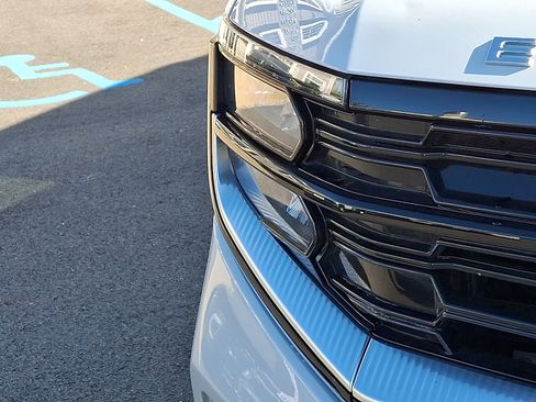 Certified 2025 Ford Expedition Platinum AWD/4WD image 10