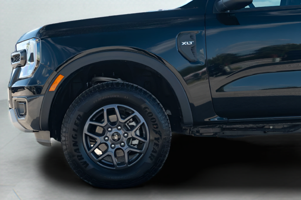 New 2026 Ford Ranger XLT w/ Trailer Tow Package RWD image 13