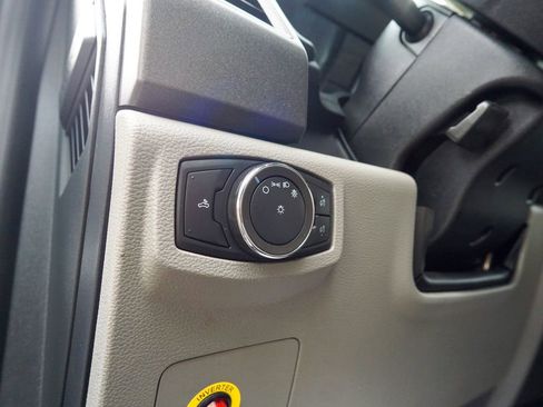 Used 2020 Ford F250 XL w/ Power Equipment Group image 16