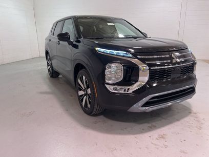 New 2025 Mitsubishi Outlander SE