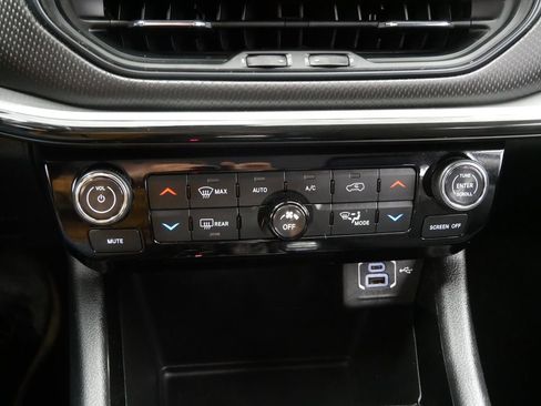 Certified 2022 Jeep Compass Trailhawk w/ Trailhawk Convenience Group image 35