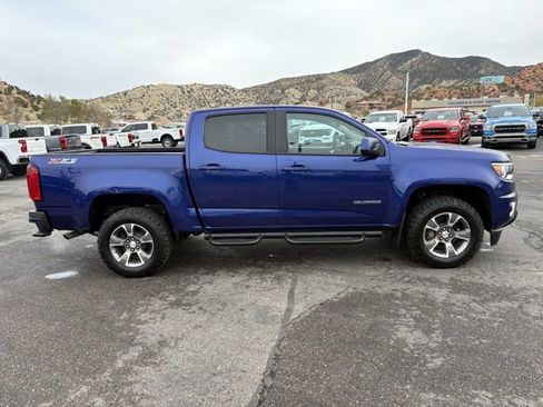 Used 2017 Chevrolet Colorado Z71 image 2