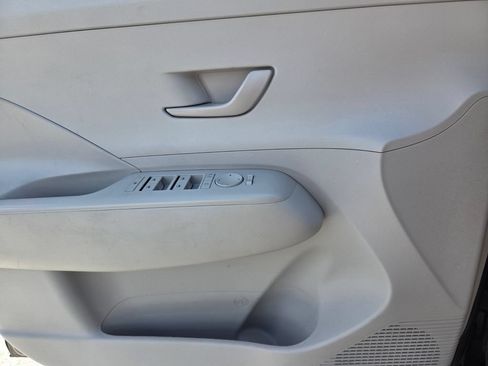Used 2024 Hyundai Kona SEL FWD image 20