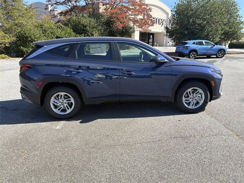 New 2026 Hyundai Tucson SE image 8