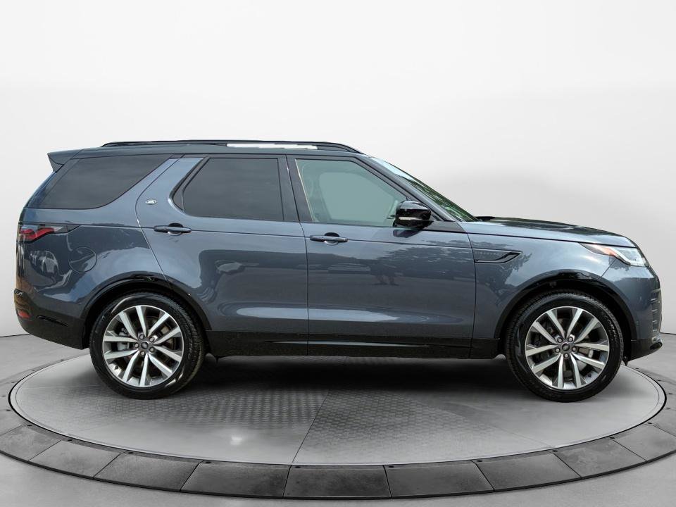 New 2026 Land Rover Discovery Limited Edition AWD/4WD image 8