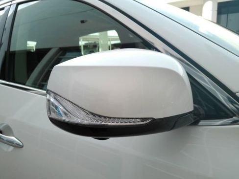 Used 2017 INFINITI QX50 2WD w/ Technology Package image 22