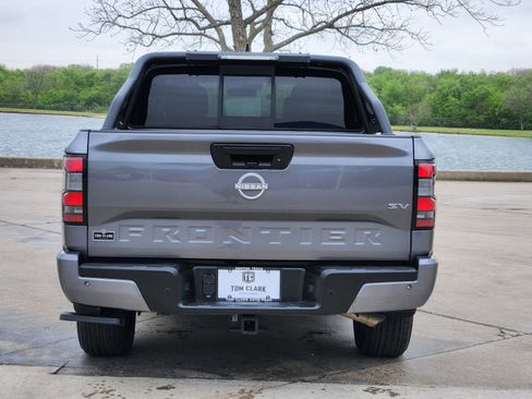 Used 2022 Nissan Frontier SV image 31