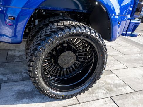 Used 2026 Ford F450 Platinum w/ Platinum Plus Package image 31