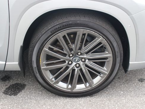 Used 2026 Lexus TX 550h AWD Plug-In Hybrid w/ Technology Package image 31