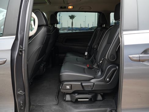 Used 2025 Honda Odyssey Touring image 18