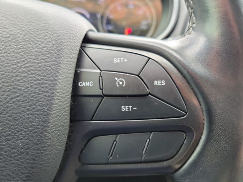 Used 2019 Jeep Cherokee Trailhawk w/ Trailer Tow Group AWD/4WD image 18