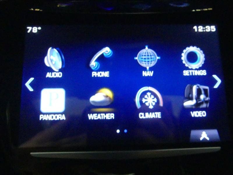 Used 2015 Cadillac Escalade Platinum AWD/4WD image 18
