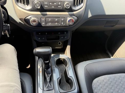 Used 2015 Chevrolet Colorado Z71 AWD/4WD image 14