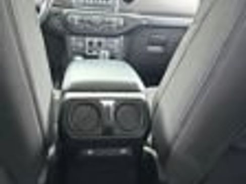 Used 2022 Jeep Wrangler Unlimited Sport AWD/4WD image 14