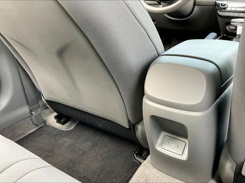 Used 2024 Hyundai Elantra SEL image 15