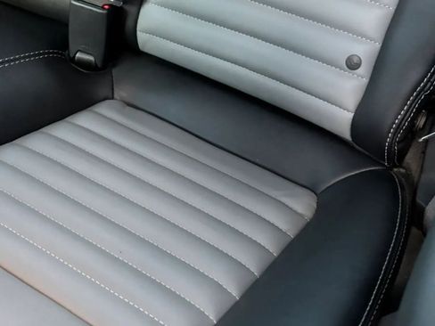 Used 2009 Dodge Challenger R/T image 29