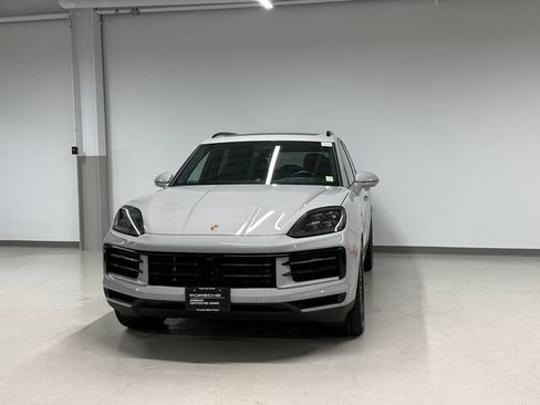 Certified 2026 Porsche Cayenne E-Hybrid AWD/4WD image 1