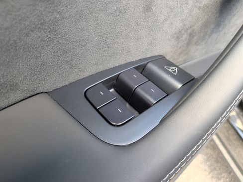 Used 2026 Tesla Model Y AWD image 26