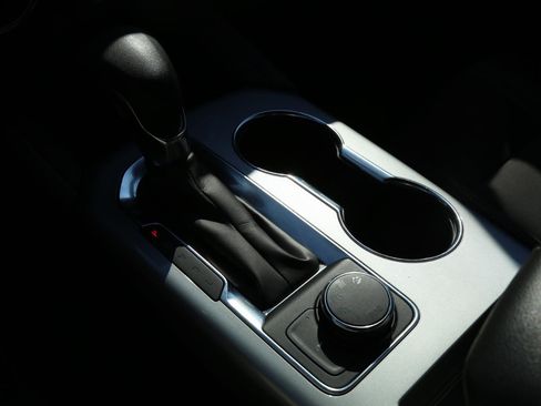 Used 2025 Chevrolet Blazer LT image 15