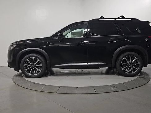 New 2026 Nissan Pathfinder Platinum w/ Cargo Package AWD/4WD image 2