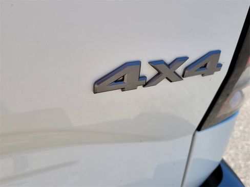 Certified 2023 Nissan Frontier S w/ Tow Package image 7