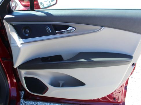 Used 2016 Lincoln MKX Reserve w/ Technology Package image 35