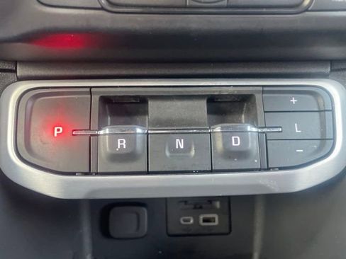 Used 2023 GMC Acadia SLT w/ Trailering Package image 26