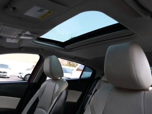 Used 2016 MAZDA MAZDA3 s Grand Touring image 4