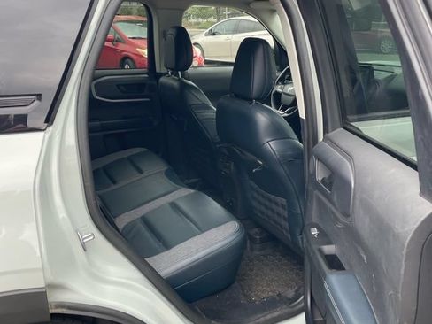 Used 2022 Ford Bronco Sport Outer Banks w/ Tech Package AWD/4WD image 5