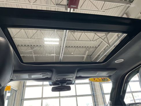 Used 2023 Ford F150 Limited image 15