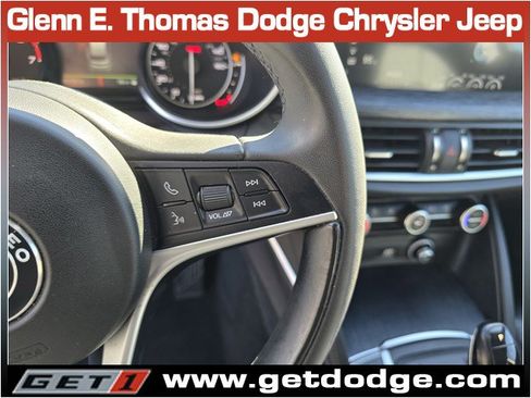 Used 2019 Alfa Romeo Stelvio image 18