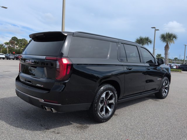 Used 2025 GMC Yukon XL AT4 Ultimate w/ LPO, Floor Liner Package AWD/4WD image 5