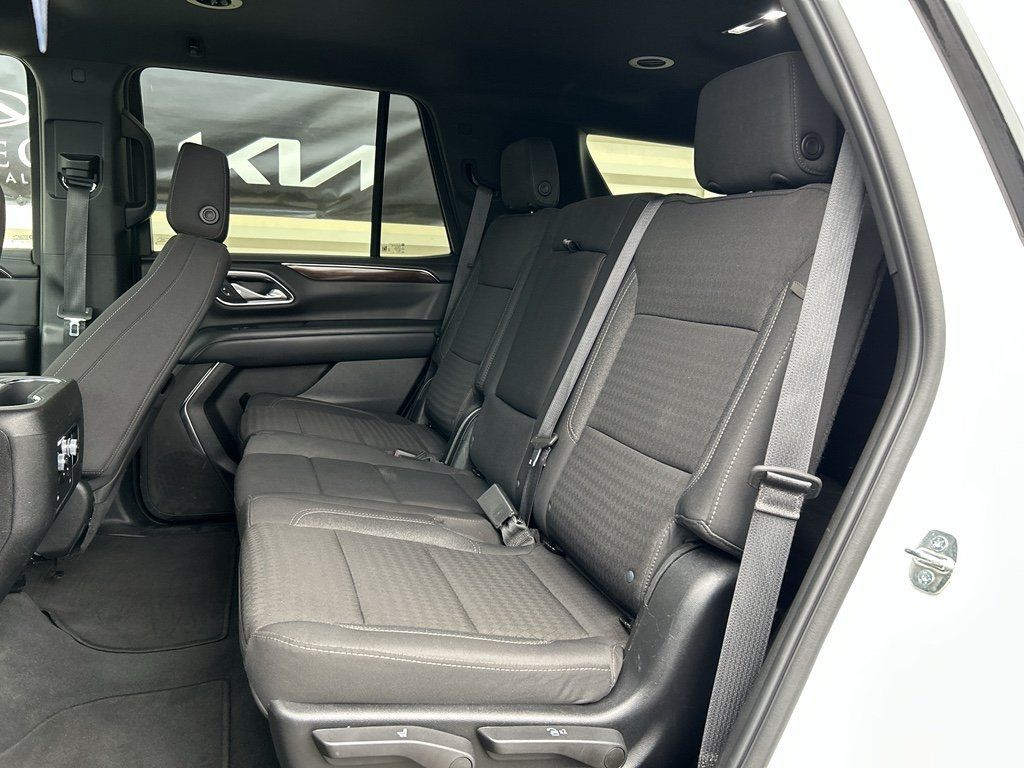Used 2024 GMC Yukon SLE AWD/4WD image 13