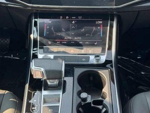 Used 2025 Audi Q7 3.0T Premium Plus AWD/4WD image 21