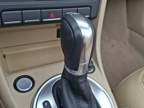 Used 2013 Volkswagen Beetle 2.0T FWD image 16