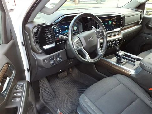 Used 2023 Chevrolet Silverado 1500 LT Trail Boss w/ Protection Package image 14