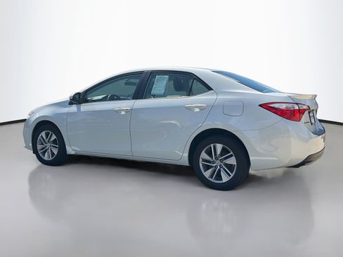 Used 2016 Toyota Corolla LE FWD image 4