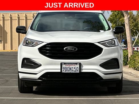 Certified 2022 Ford Edge SE w/ Black Appearance Package AWD/4WD image 11